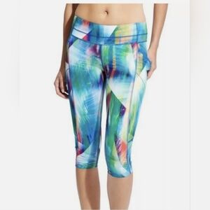 Athleta Tropea Dobby Be Free Knicker Crop Leggings